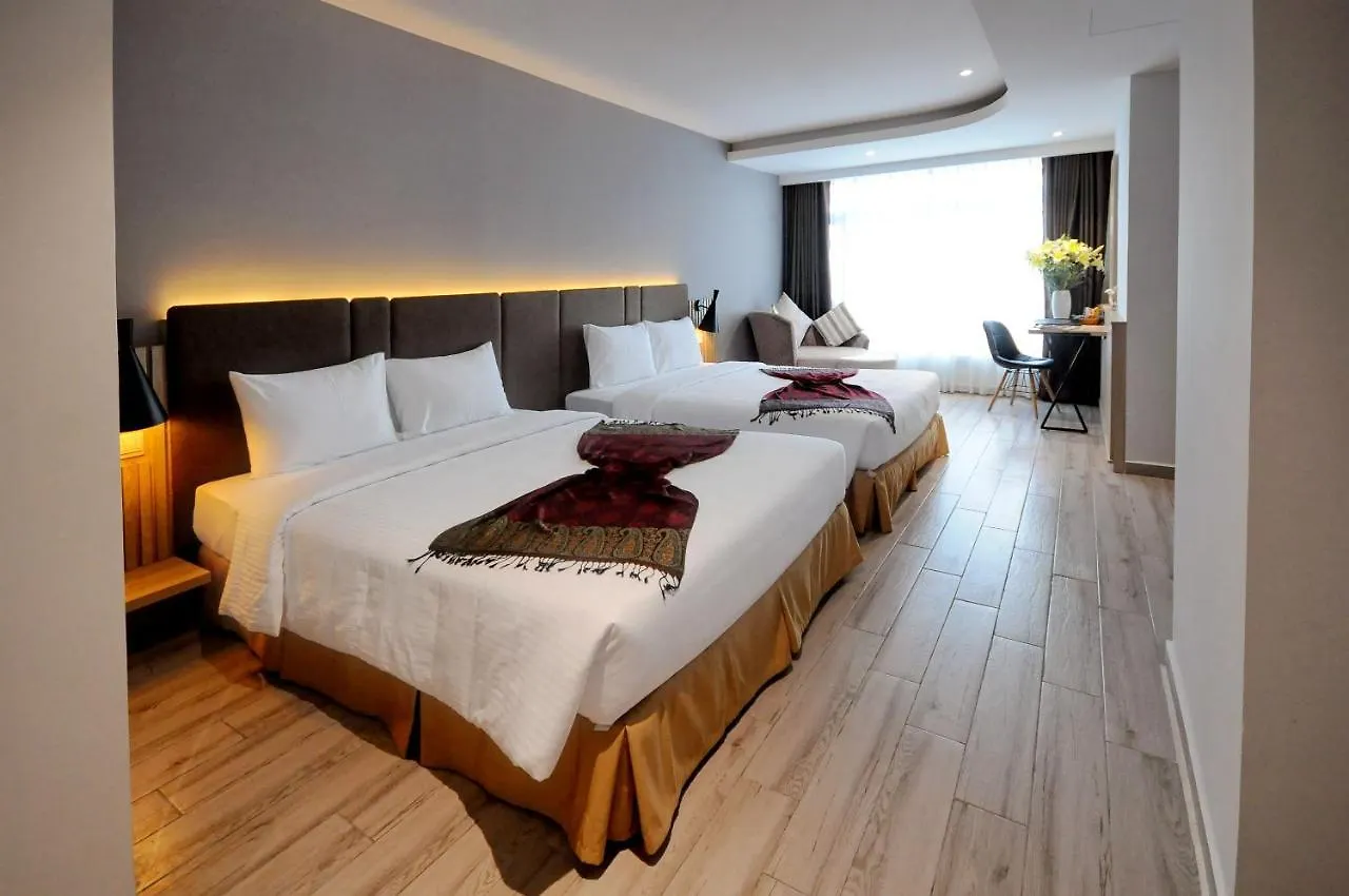 Anrizon Hotel Нячанг